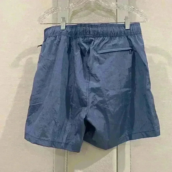 NWT Onia
Crinkle Multifunctional Short MSRP 
$135 Sz L - Picture 5 of 9